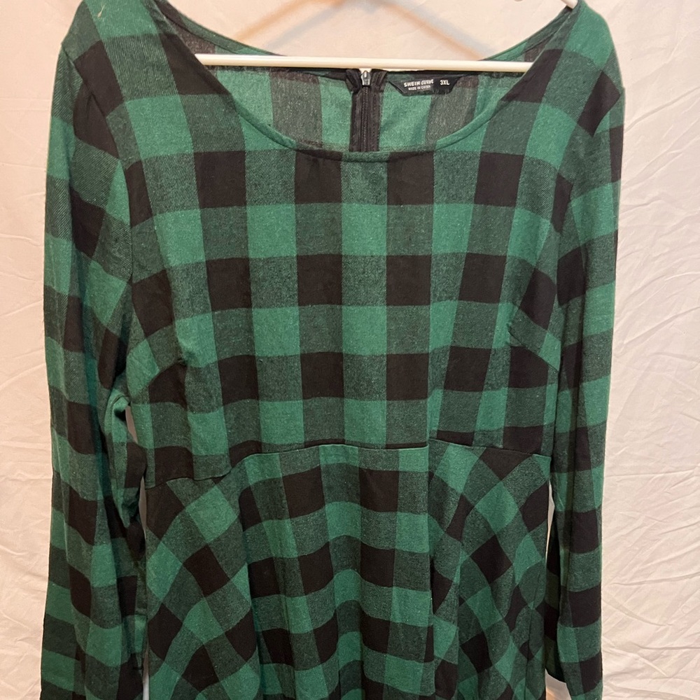 Shein Curve Zip Up T Shirt Dress Size 3XL Plaid Green and Black Maxi Flannel